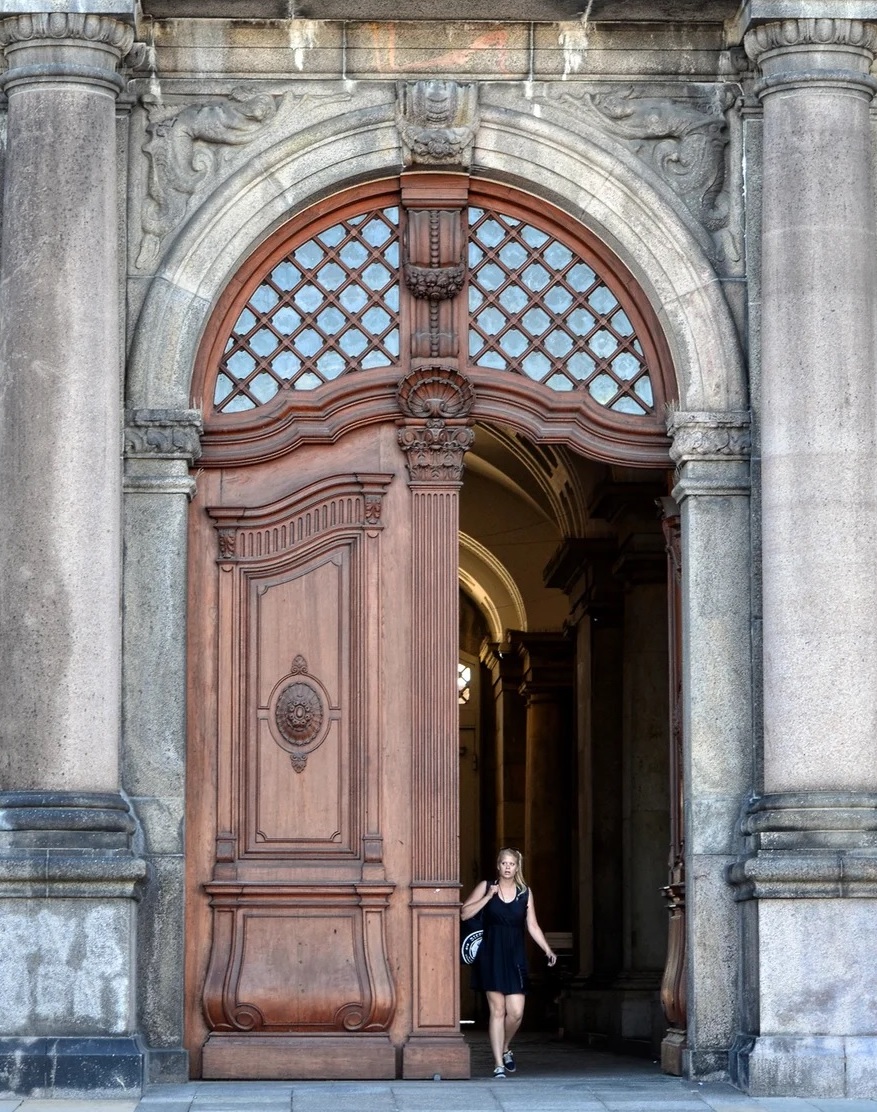 западные двери исаакиевского собора